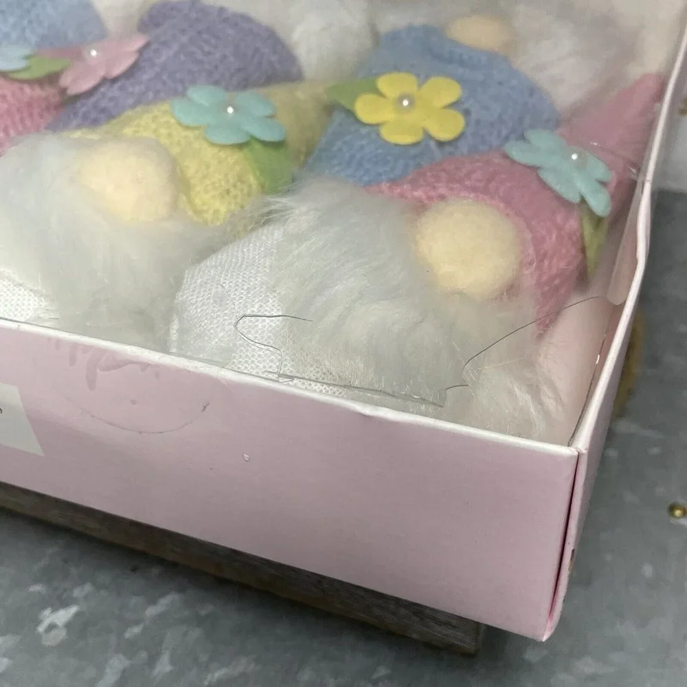 Easter Gnomes Decorative Garland